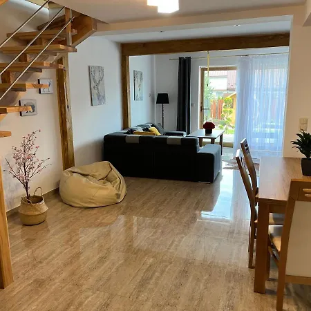 Osada Marcowa - Niebieski Z Sauna & Jacuzzi 자코파네