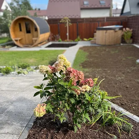 Osada Marcowa - Niebieski Z Sauna & Jacuzzi 자코파네