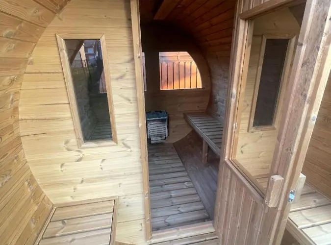 Osada Marcowa - Niebieski Z Sauna & Jacuzzi *